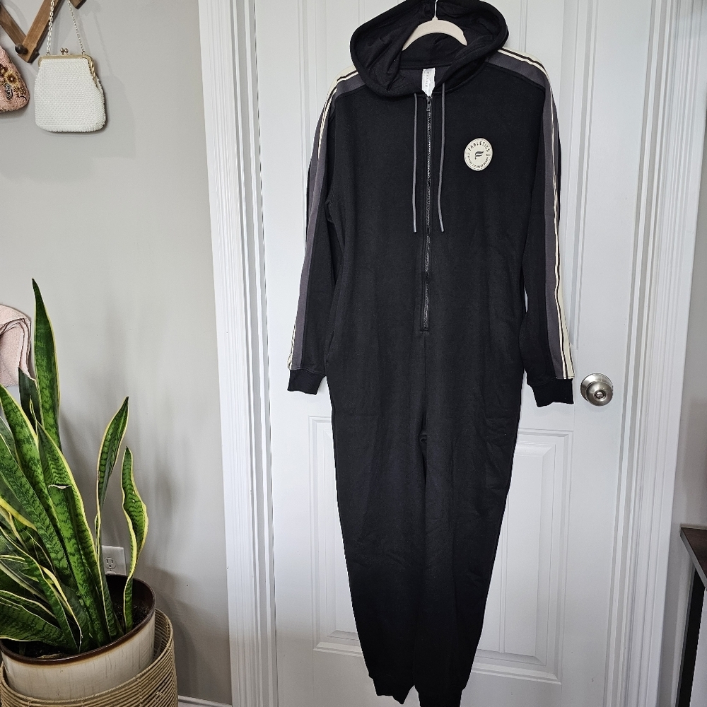 Fabletics Cozy Fleece Hooded Onesie Wmns Size Medium NWTS - Picture 12 of 16